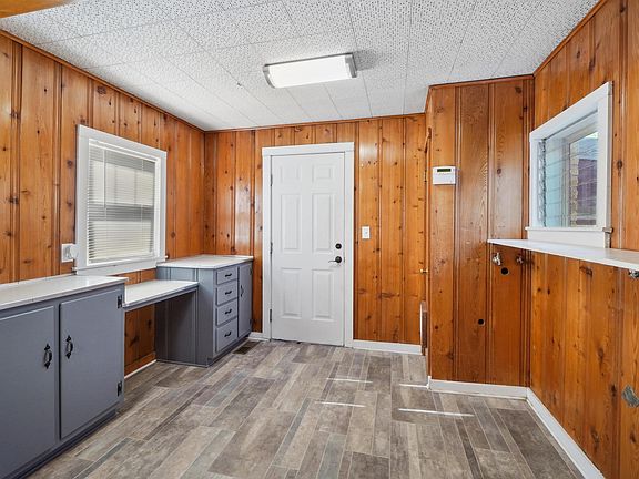 5th image of 1200 W Vine Ave