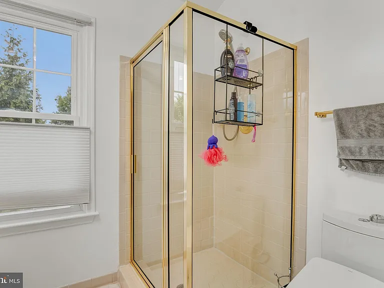 10219 Aspen Willow Dr — Photo 12