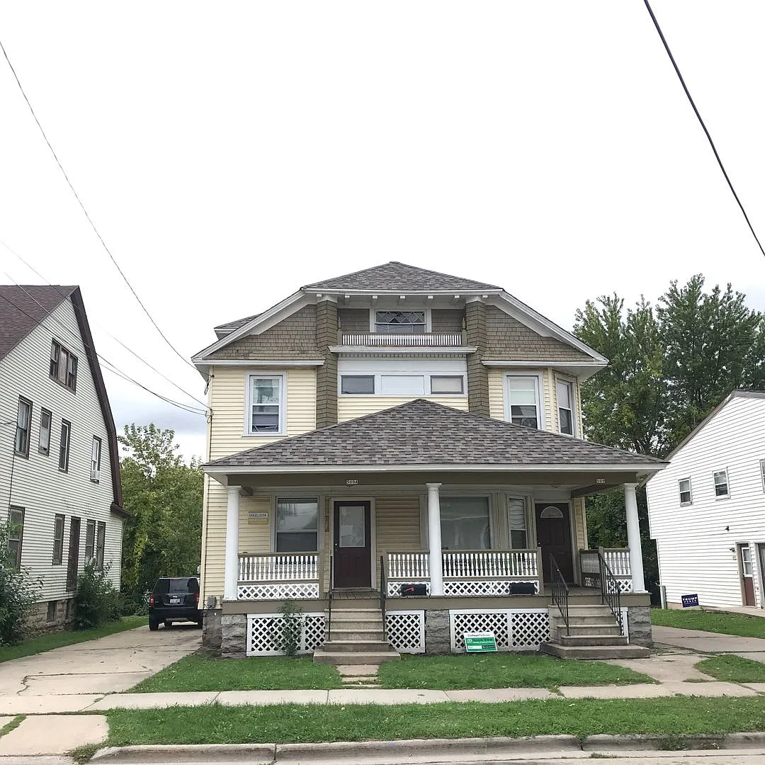 High, 509 — Photo 1