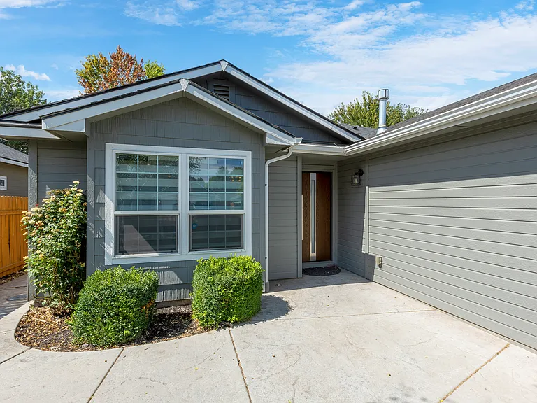 1143 N Nichole — Photo 36