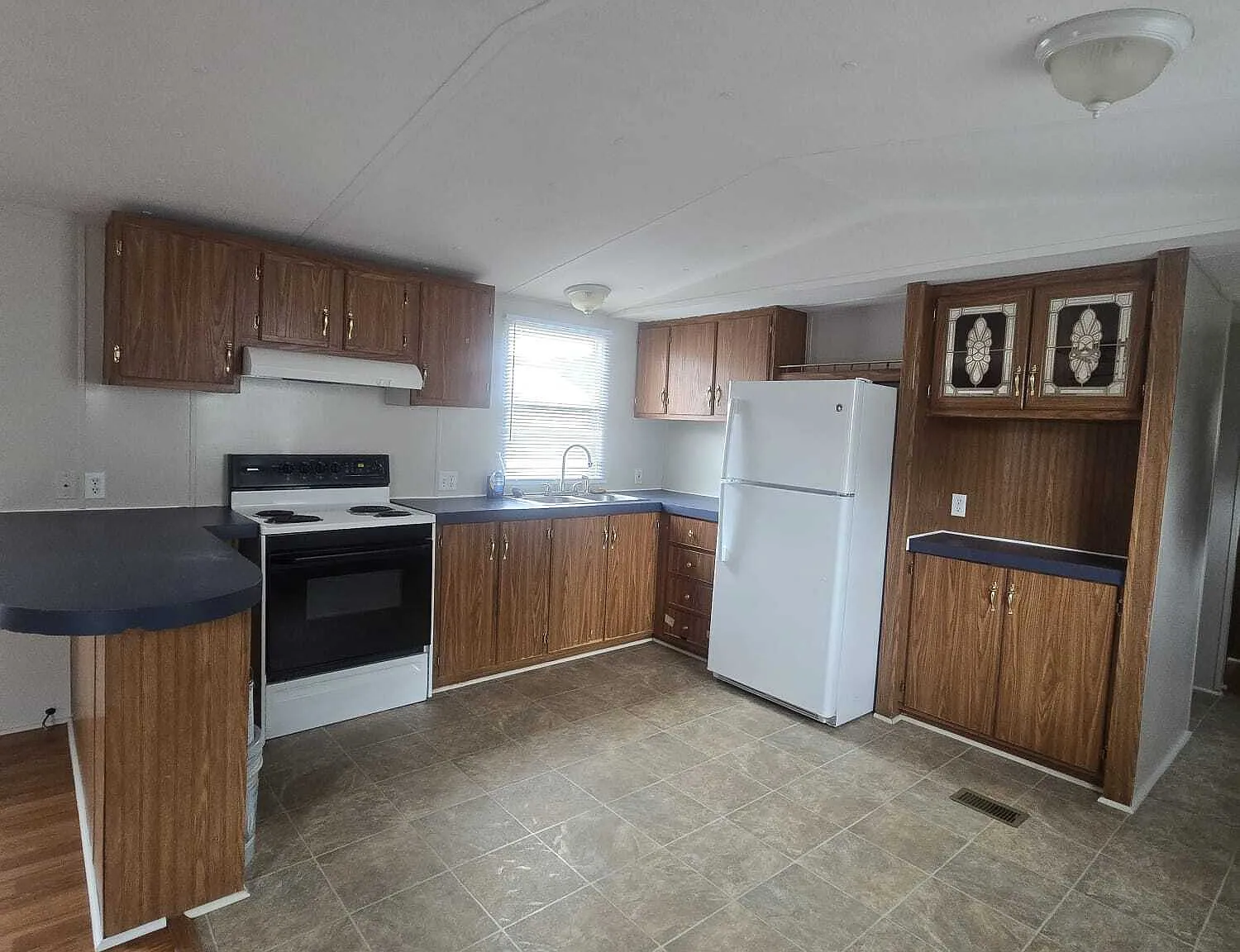 2263 New Leicester Highway — Photo 3