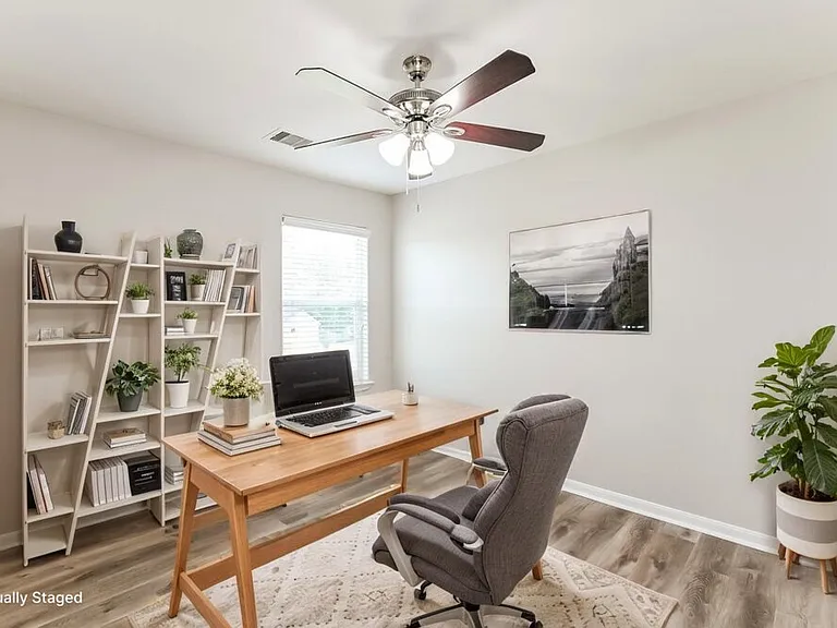 2403 Lacyberry St — Photo 15