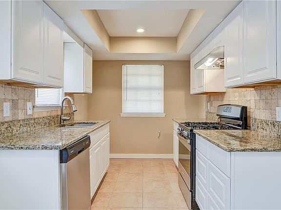 5th image of 1602 Hastings Dr