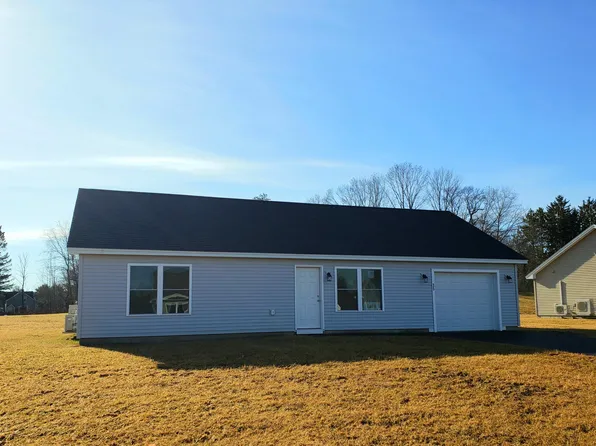 35 Stearns Farm Road, Hampden, ME 04444