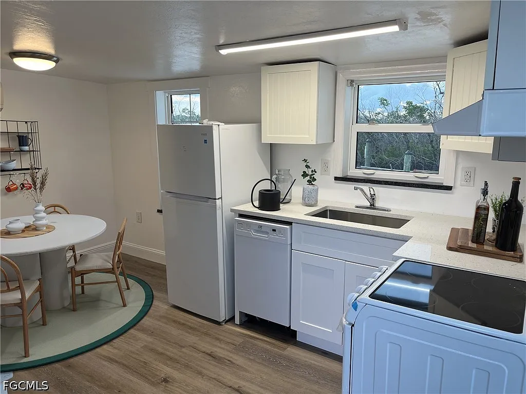 2 bed, 1.0 bath, 600 sqft, $1,600 — Photo 3