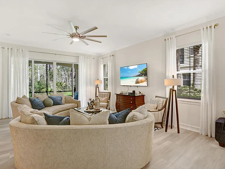 2847 Tiburon Blvd E #101-1 — Photo 7
