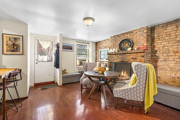 Rented by Corcoran | media 2