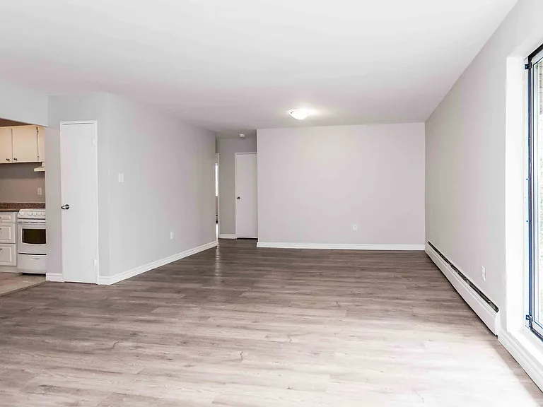 99 Cartier Rd — Photo 10