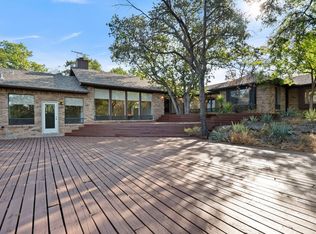 97 Crown Rd, Willow Park, TX 76087