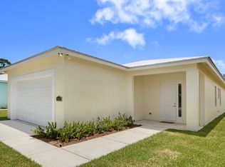 6678 2nd St, Jupiter, FL 33458