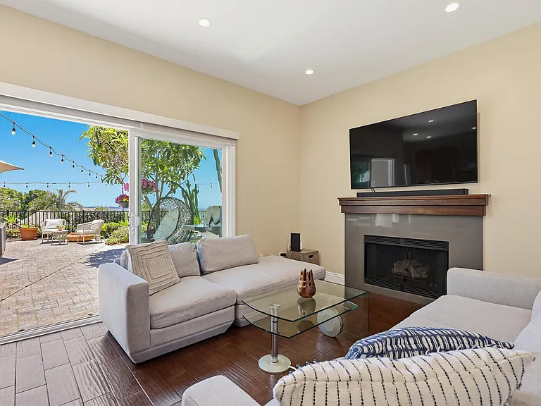 2756 Southampton Rd — Photo 13