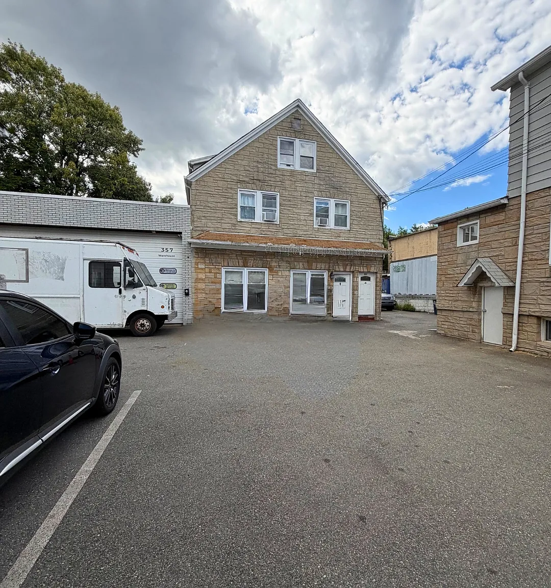 2 bed, $2,300 — Photo 3