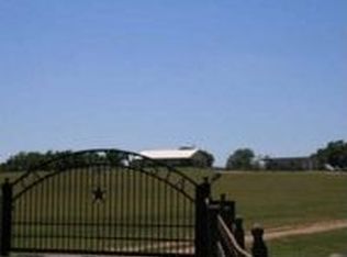 3340 E Old Hallettsville Rd, Flatonia, TX 78941