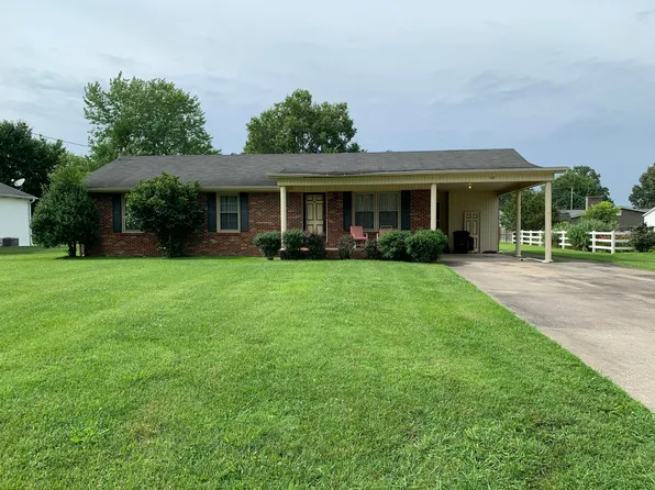 1710 Keenland Dr, Murray, KY 42071