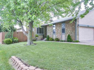 1735 E Pinion Rd, Derby, KS 67037
