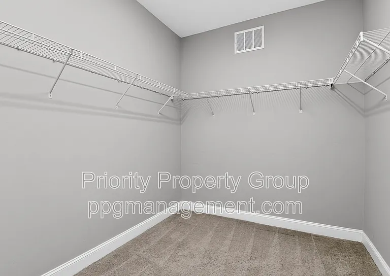 16436 Palisades Commons Dr — Photo 24
