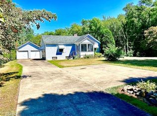 3425 Sanitarium Rd, Akron, OH 44312