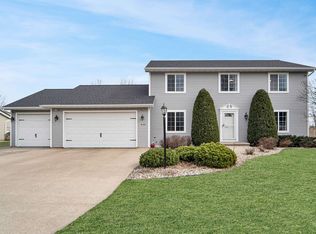 N9120 Noe Rd, APPLETON, WI 54915