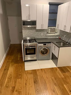 Rented by Heritage Realty LLC | media 17