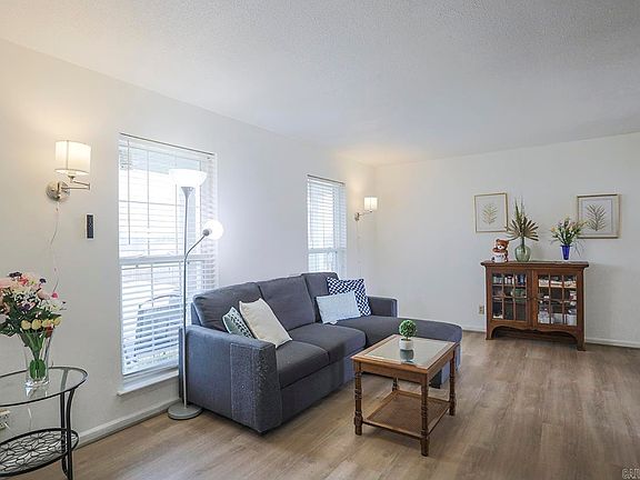 4th image of 1121 Briar Creek Rd