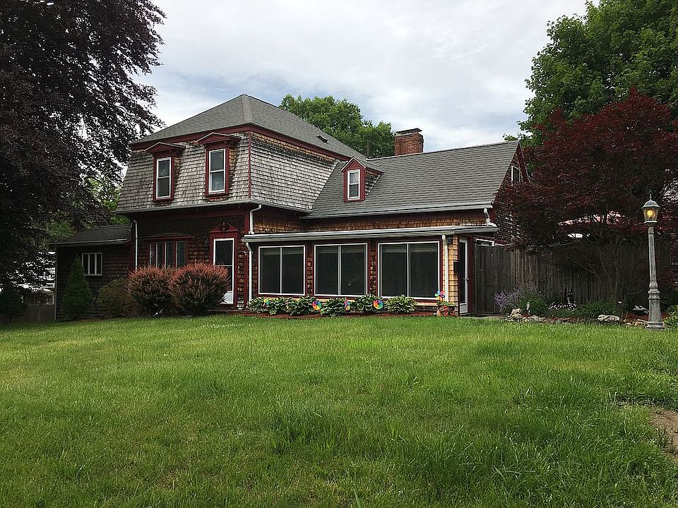 1st image of 14 Linda Ln