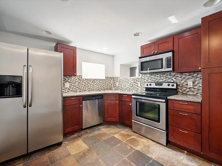 2136 Ellsworth St #1 — Photo 15