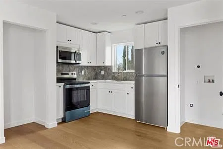 Studio, 1275 sqft, $1,800 — Photo 3