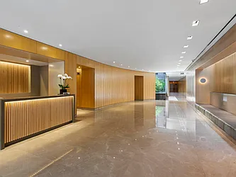 360 West 43rd Street in Hell&#39;s Kitchen