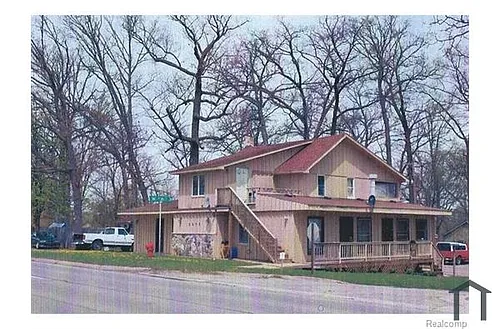 5645 E Grand River Ave #1 Photo 1