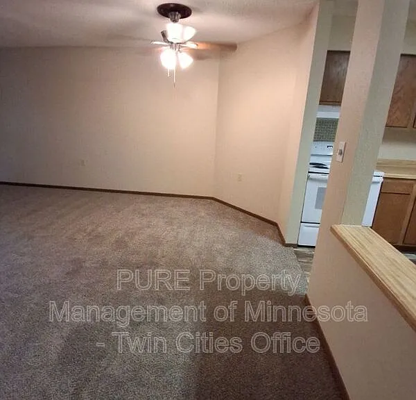 221 Grand Ave W #204 — Photo 3