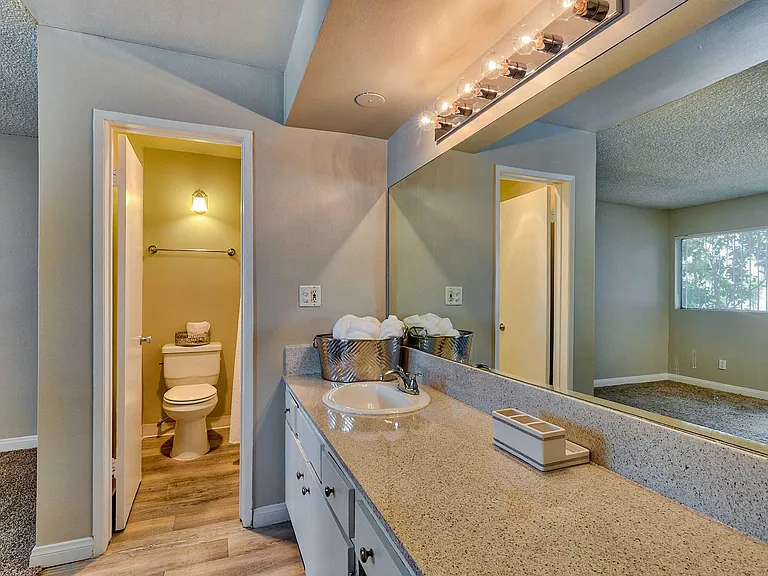 Summerview Beach Resort Luxury Apartments — Photo 58