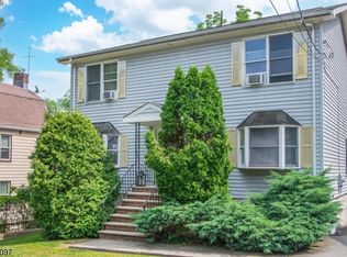 16 Ward Pl, Montclair, NJ 07042