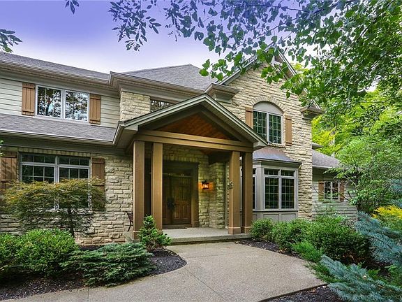 2nd image of 59 Wildwood Ln