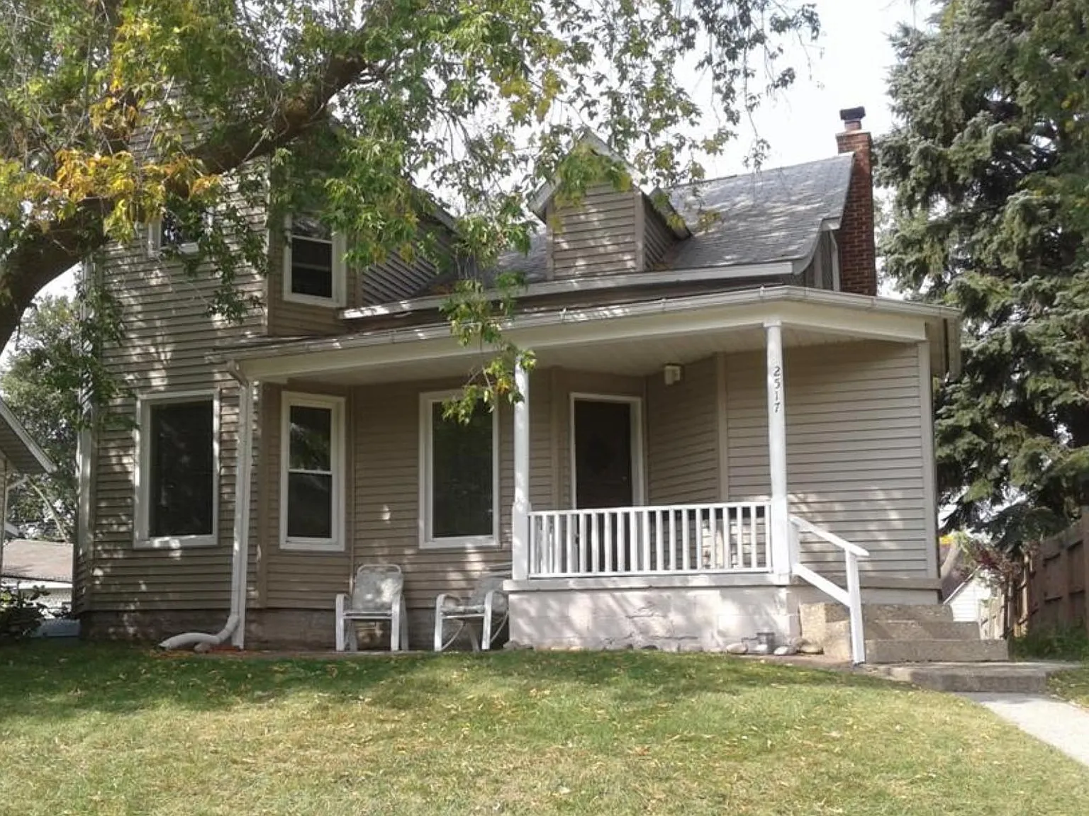 2 bed, 900 sqft, $900 — Photo 1