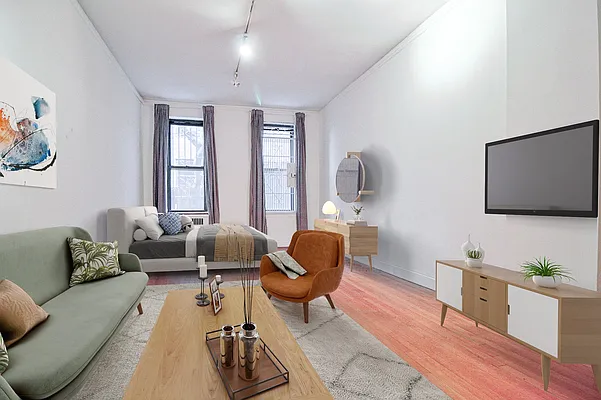 Rented by Oxford Property Group | media 1
