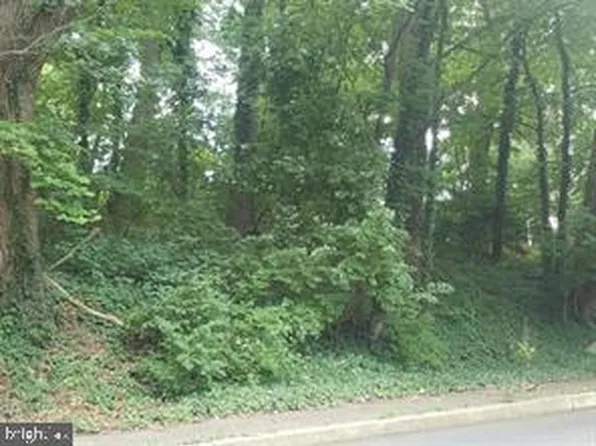 127 Woodland Rd, Reading, PA 19610