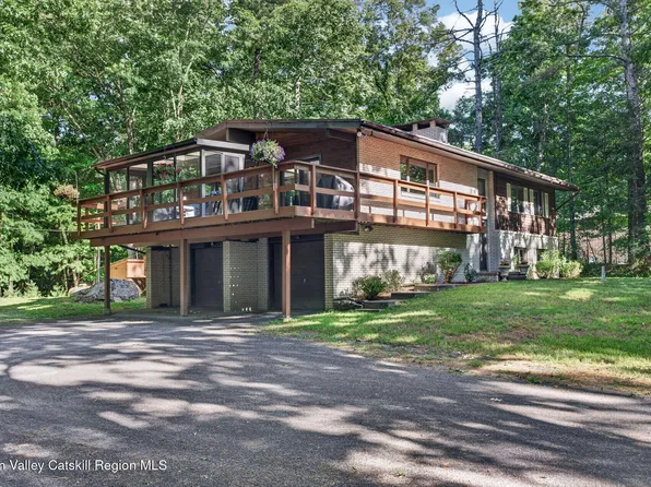 44 Max'S Place, West Hurley, NY 12491