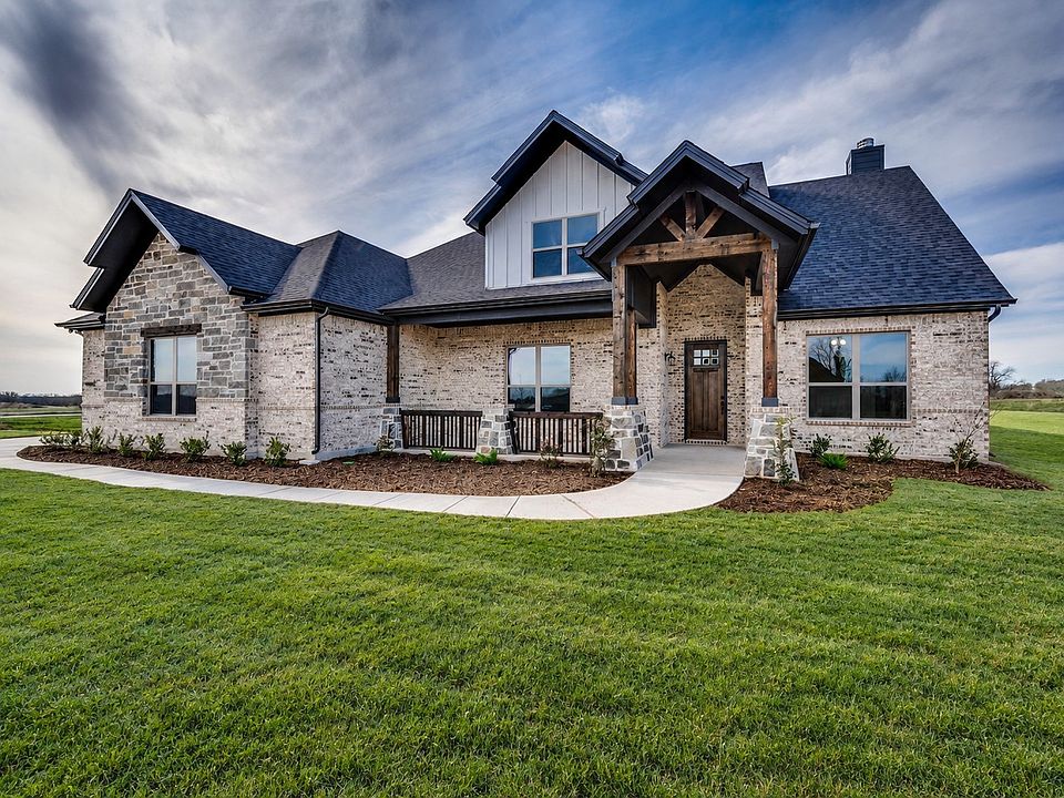 1st image of 451 Paradise Ridge Dr