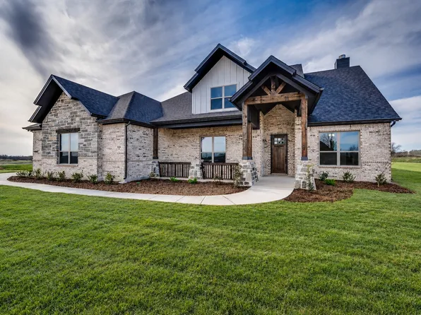 451 Paradise Ridge Dr, Waxahachie, TX 75167