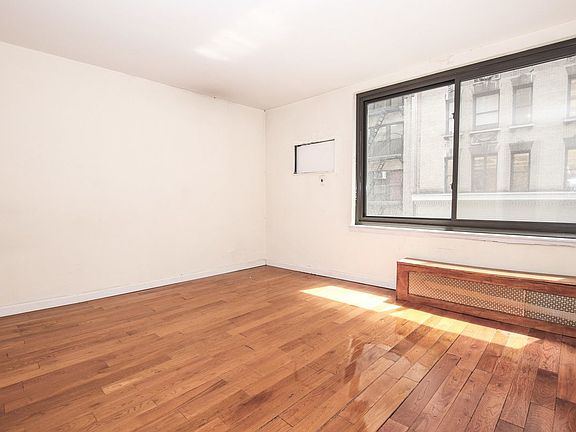 2nd image of 9 E 32nd St APT 5H
