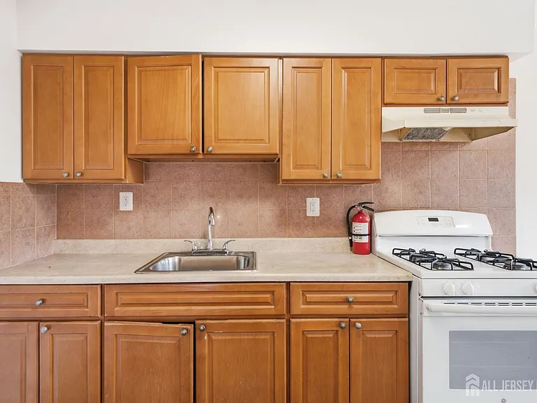 1719 Raspberry Ct — Photo 16