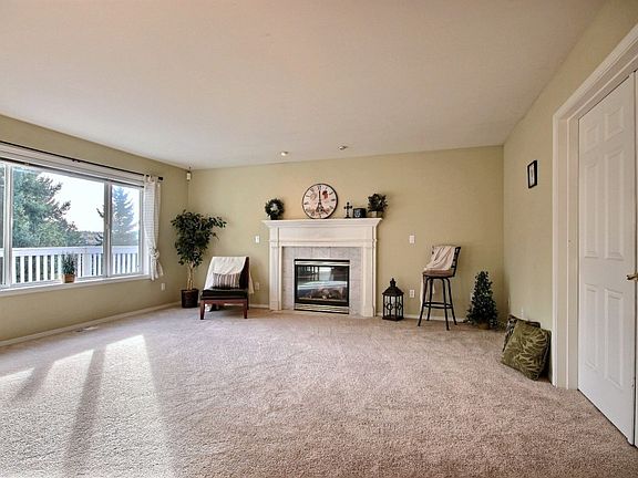 5th image of 4509 Country Club Dr NE