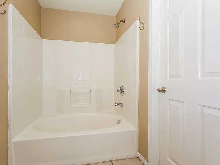 10549 Seasonable Dr — Photo 15