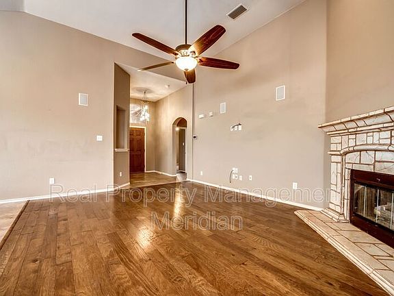 4th image of 2104 Carlotta Dr
