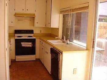 2nd image of 314 Graves Ct