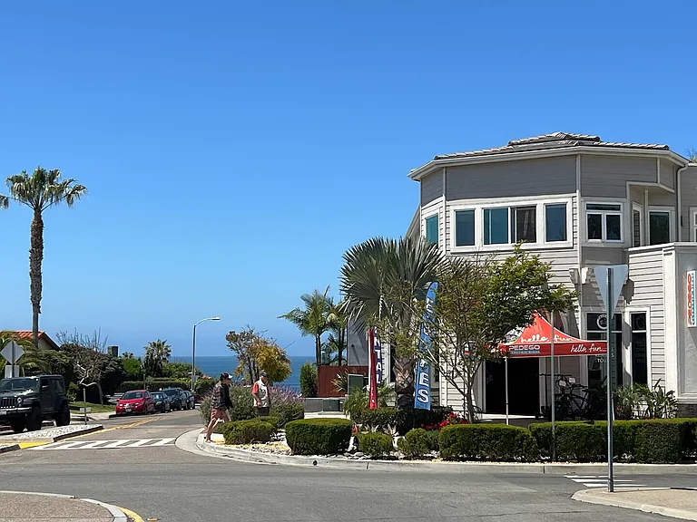 5366 La Jolla Blvd #101C — Photo 40