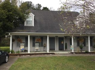 3220 Queensgate Way, Mount Pleasant, SC 29466