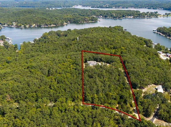 92 Pikes Peak Rd, Roach, MO 65787