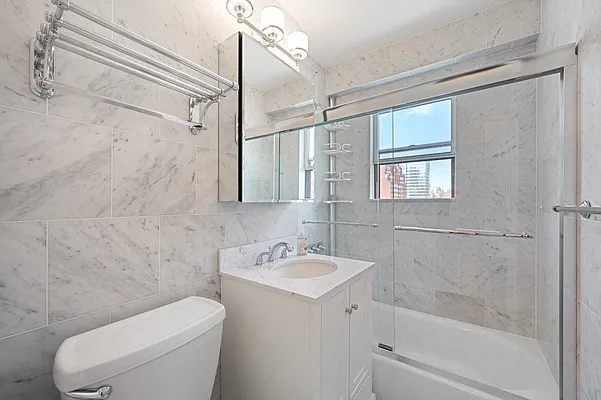 Sold by Mallan Real Estate Inc | media 7