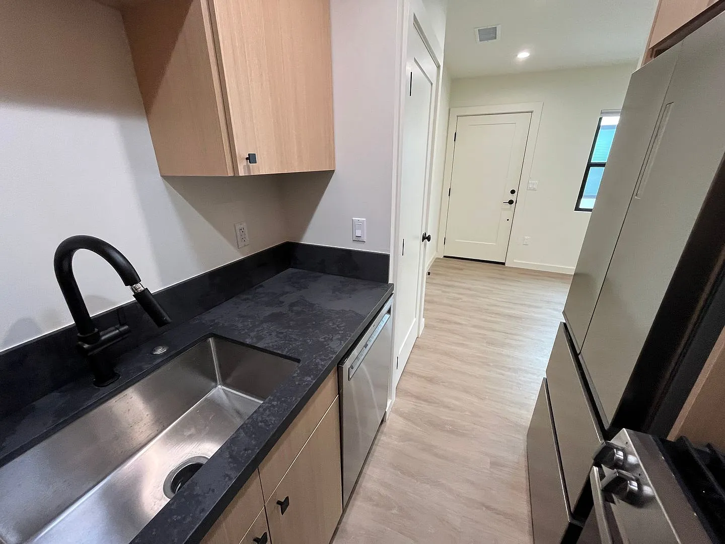 Newly Remodeled 2 Bed 1 Bath Unit in PB — Photo 1